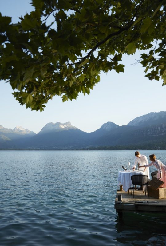 Jean et Magali Sulpice au bord du lac d'Annecy