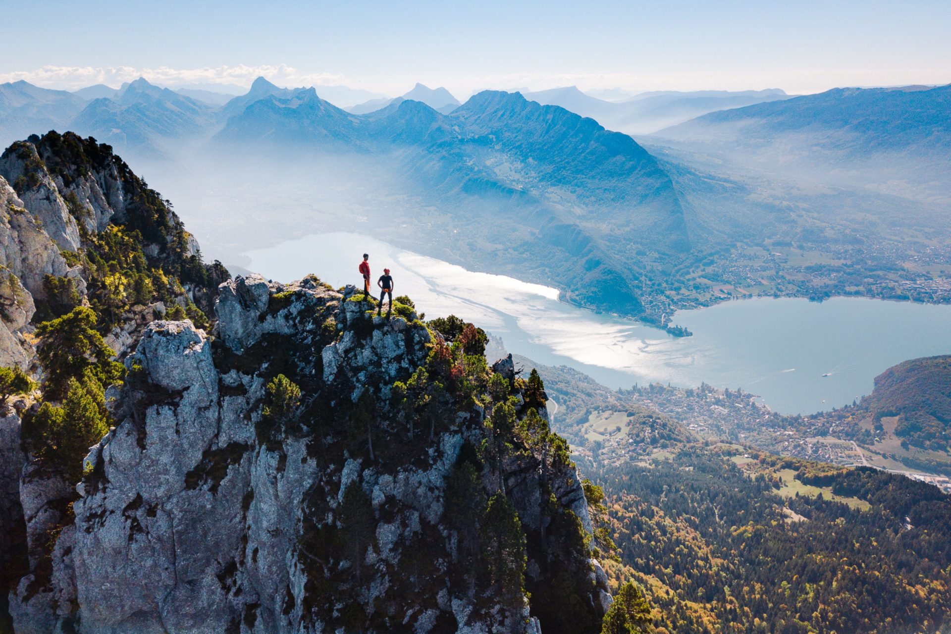 Dent de lanfon au-dessus Lac d'Annecy