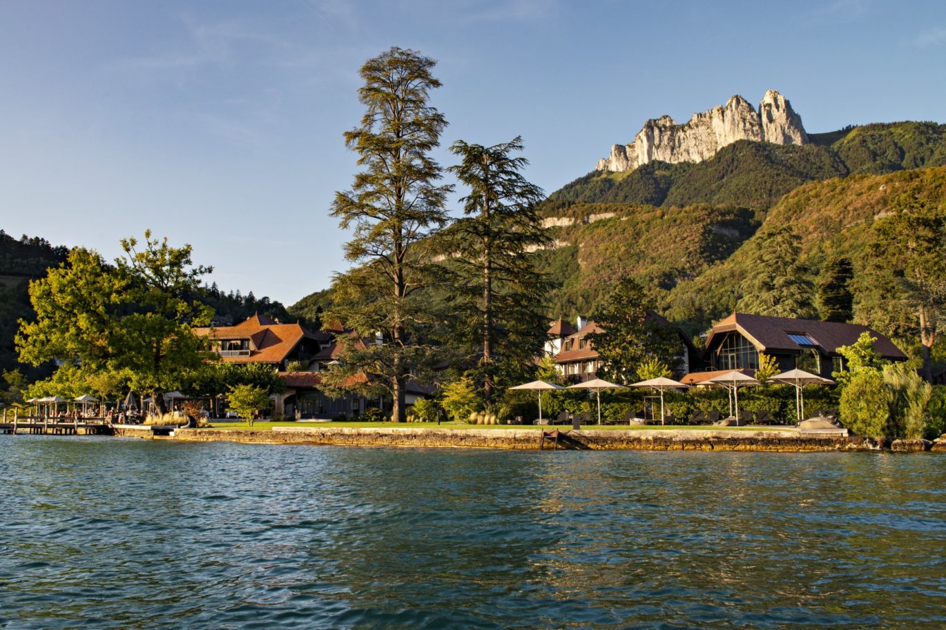 Hôtel 5 étoiles Auberge du Père Bise vue du lac