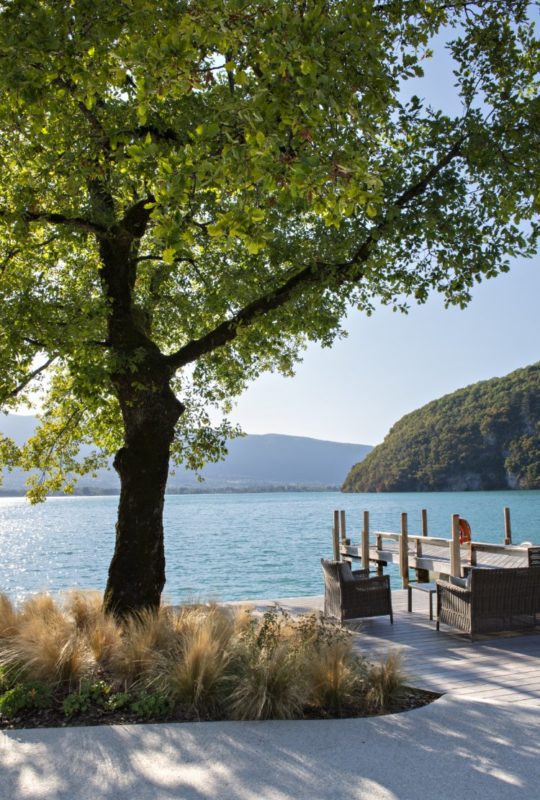 hotel au bord du lac d'annecy