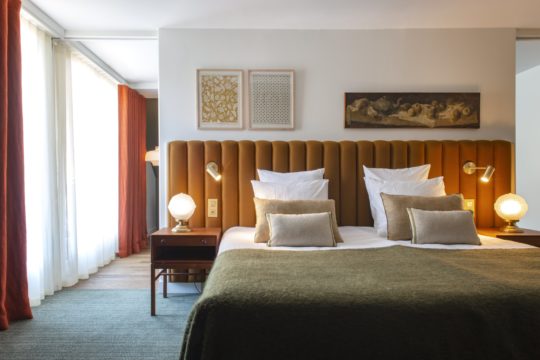 Suites at the Auberge du Père Bise, 5-star hotel | Lake Annecy view